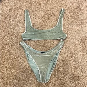 Triangl Bikini Set